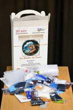 Lade das Bild in den Galerie-Viewer, Stickpackung mit Perlen "Der Wächter des Passes"