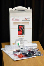 Lade das Bild in den Galerie-Viewer, Stickpackung mit Perlen "Roter Ibis"