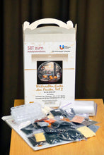 Lade das Bild in den Galerie-Viewer, Stickpackung mit Perlen "Weihnachten hinter dem Fenster. Teil 2"