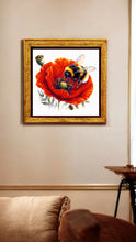Lade das Bild in den Galerie-Viewer, Stickpackung mit Perlen "Hummel und Mohnblume"