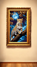 Lade das Bild in den Galerie-Viewer, Stickpackung mit Perlen "Leopard unter dem Mond"