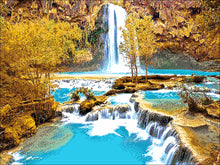 Lade das Bild in den Galerie-Viewer, Stickpackung mit Perlen "Wasserfall"