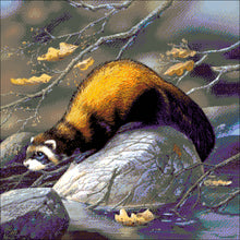 Lade das Bild in den Galerie-Viewer, Stickpackung mit Perlen "Zobel"