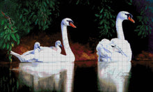 Lade das Bild in den Galerie-Viewer, Stickpackung mit Perlen "Schwänen Familie"