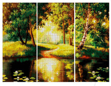 Lade das Bild in den Galerie-Viewer, Stickpackung mit Perlen "Triptychon am Teich"