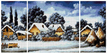 Lade das Bild in den Galerie-Viewer, Stickpackung mit Perlen "Winter in Dorf" (Triptychon)