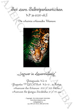 Lade das Bild in den Galerie-Viewer, Stickpackung mit Perlen "Jaguar in Lauerstellung"