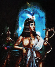 Lade das Bild in den Galerie-Viewer, Stickpackung mit Perlen "Königin"