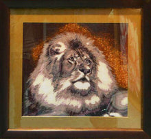 Lade das Bild in den Galerie-Viewer, Stickpackung mit Perlen "Leo"