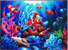 Lade das Bild in den Galerie-Viewer, Stickpackung mit Perlen "Ozeanarium"