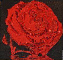 Lade das Bild in den Galerie-Viewer, Stickpackung mit Perlen "Rose 18"