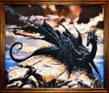 Lade das Bild in den Galerie-Viewer, Stickpackung mit Perlen "Schwarzer Drache"