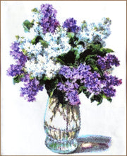 Lade das Bild in den Galerie-Viewer, Stickpackung mit Perlen "Vase mit Flieder"