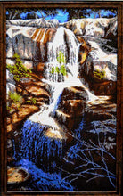 Lade das Bild in den Galerie-Viewer, Stickpackung mit Perlen "Wasserfall"