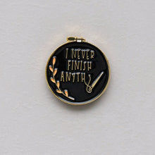 Lade das Bild in den Galerie-Viewer, Lustiger Needle Minder "Finish"