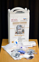 Lade das Bild in den Galerie-Viewer, Stickpackung mit Perlen "Weihnachtsgnom"
