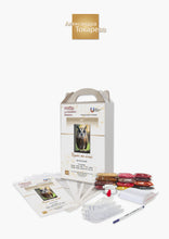 Lade das Bild in den Galerie-Viewer, Stickpackung mit Perlen &quot;Uhu auf dem Ast&quot;
