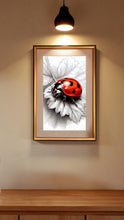 Lade das Bild in den Galerie-Viewer, Stickpackung mit Perlen &quot;Roter Marienkäfer&quot;
