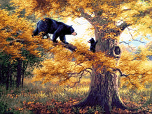 Lade das Bild in den Galerie-Viewer, Stickpackung mit Perlen &quot;Bären auf dem Baum&quot;

