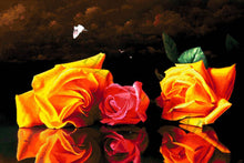 Lade das Bild in den Galerie-Viewer, Stickpackung mit Perlen &quot;Stillleben mit Rosen&quot;
