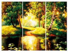 Lade das Bild in den Galerie-Viewer, Stickpackung mit Perlen &quot;Triptychon am Teich&quot;

