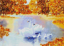 Lade das Bild in den Galerie-Viewer, Stickpackung mit Perlen &quot;Der Bernstein-Teich&quot;

