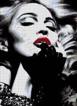 Lade das Bild in den Galerie-Viewer, Stickpackung mit Perlen &quot;Madonna&quot;
